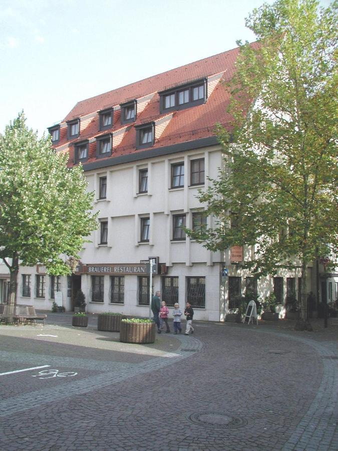 Hotel Und Restaurant Lamm Giengen an der Brenz Exterior foto