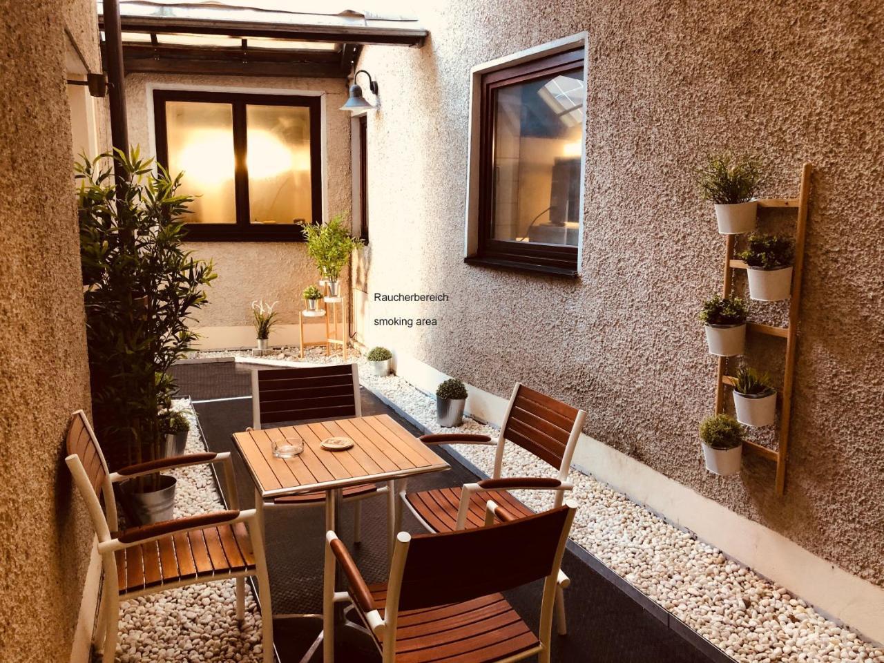 Hotel Und Restaurant Lamm Giengen an der Brenz Exterior foto